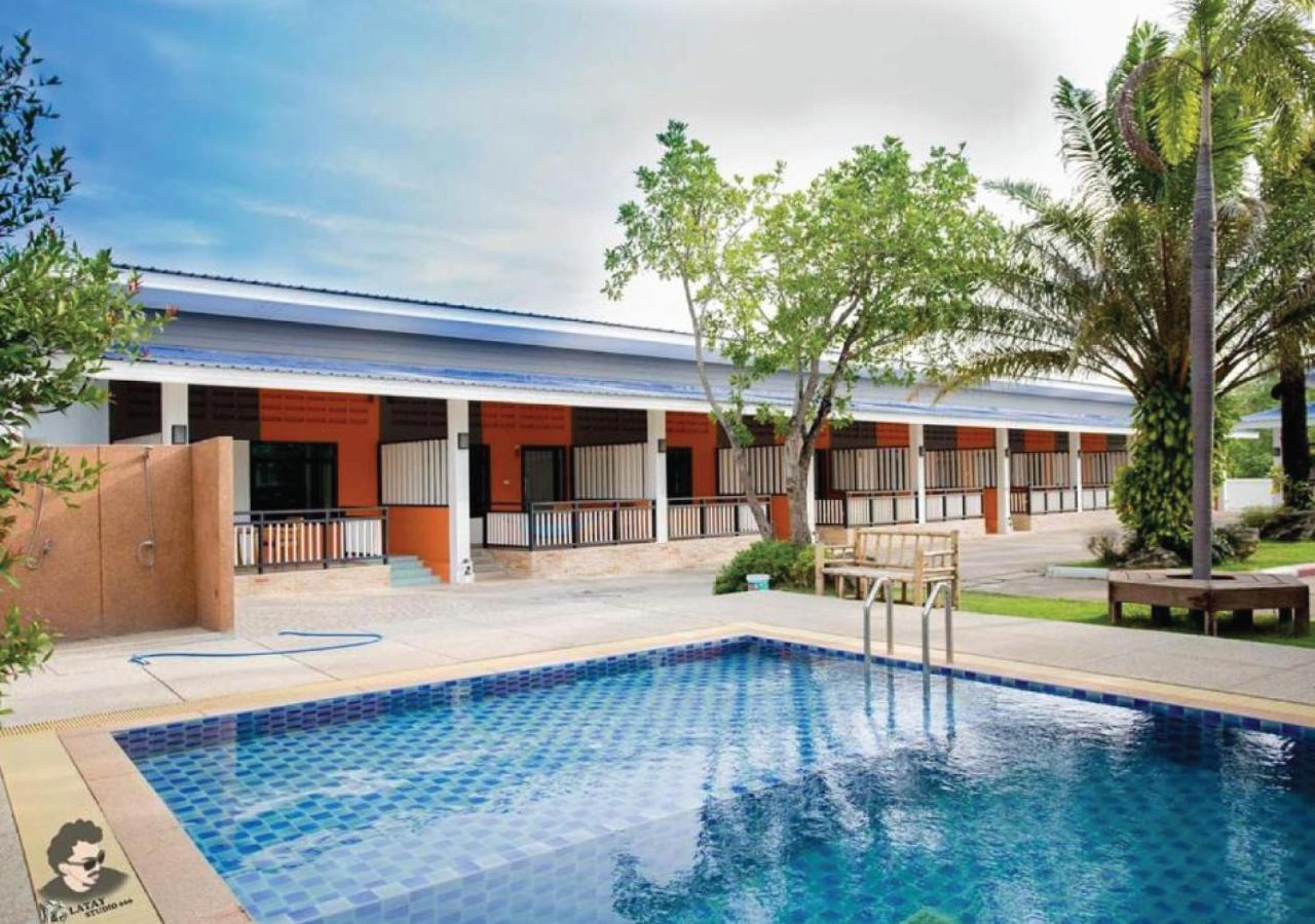 אוטרדיט Staychill Resort מראה חיצוני תמונה